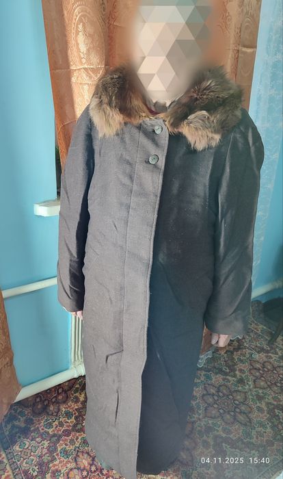 Пальто женское б.у  размер48- 50