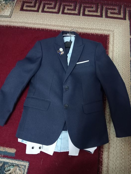 Кастюм брюки и рубашки