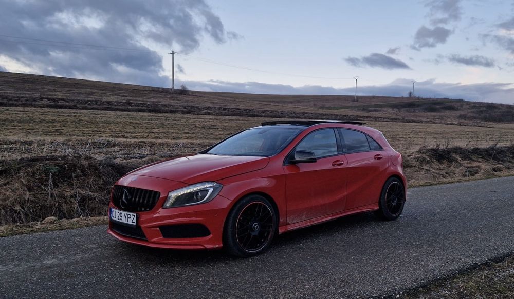 Mercedes-Benz A 160 AMG Line*Panoramic*AppleCarplay*