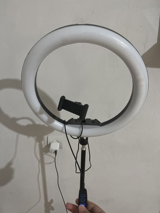 Кольцевая лампа