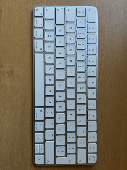 Apple iMac 24” M1 / 16GB RAM / 256GB SSD / 4.5K Retina