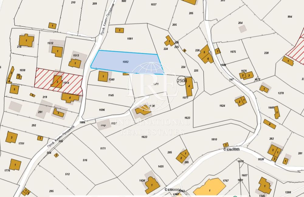 Парцел в Варна-м-т Сотира площ 1034 цена 150000