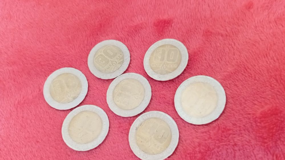 Колекционые монеты 80лет победы