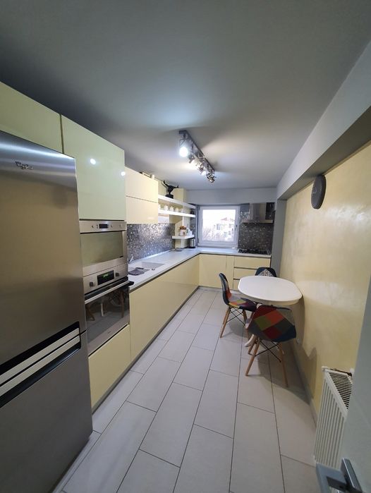 Vand  ap 3 camere Ultracentral,CAM 3,A..I.CUZA