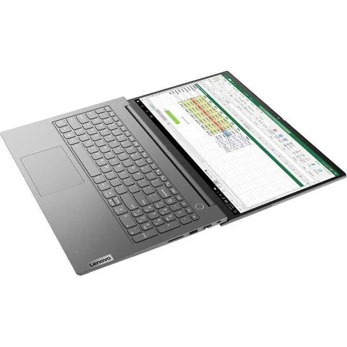 Laptop Lenovo Procesor i5 Memorie 16GB SSD 512GB diagonala 15.6 Nou