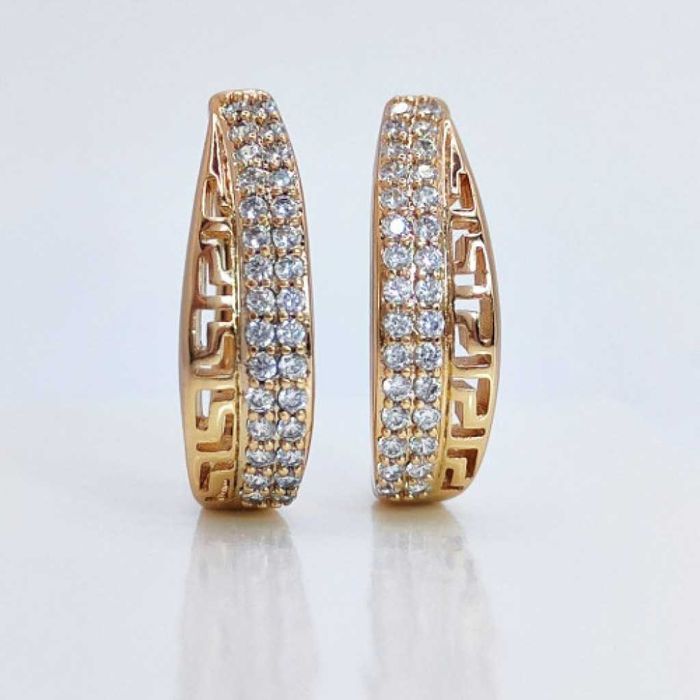 Луксозни дамски обеци с цирконий!!!