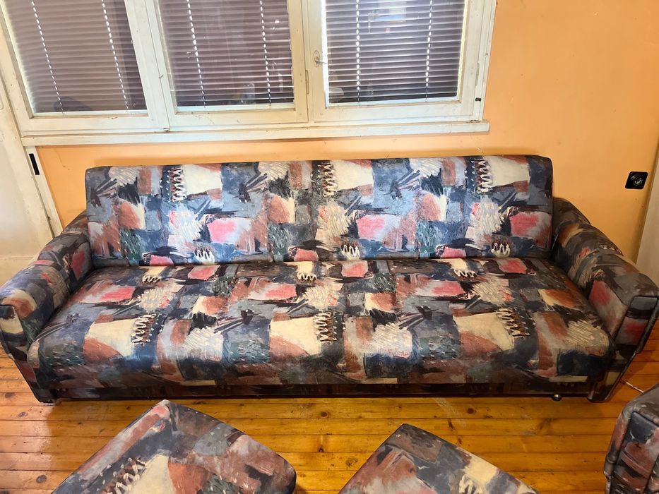 Холова гарнитура, диван, табуретки х2, фотьойл х2