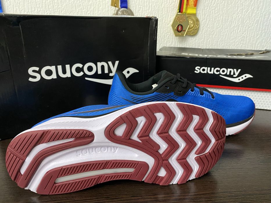Кроссовки Saucony Guide 14