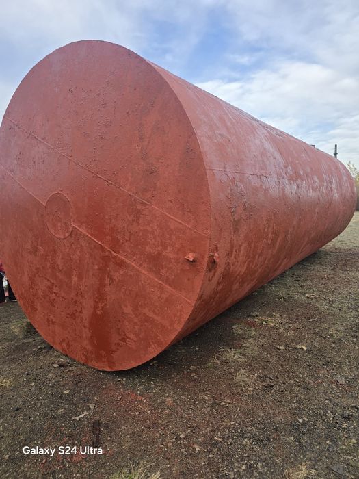 Vindem rezervoare metalice