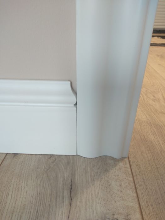 Установка плинтусов полиуретан пенопропилен МДФ пластик. - Cтроительные ...