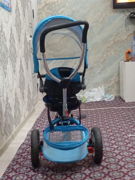 Детский велосипед сотилади