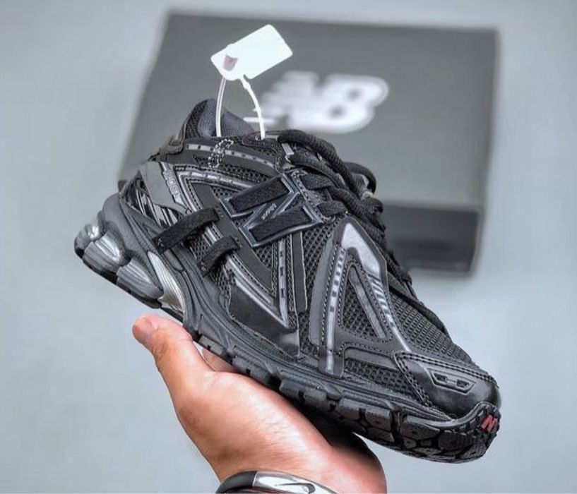 Нови мъжки маратонки New Balance 1906 all black