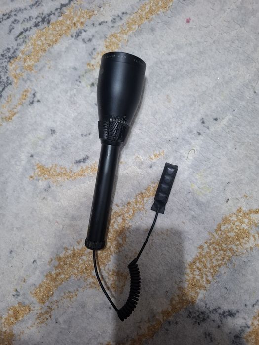 Lanterna laser de vanatoare