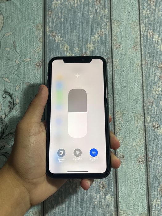 Iphone 11, 77%, 64гб, 35к