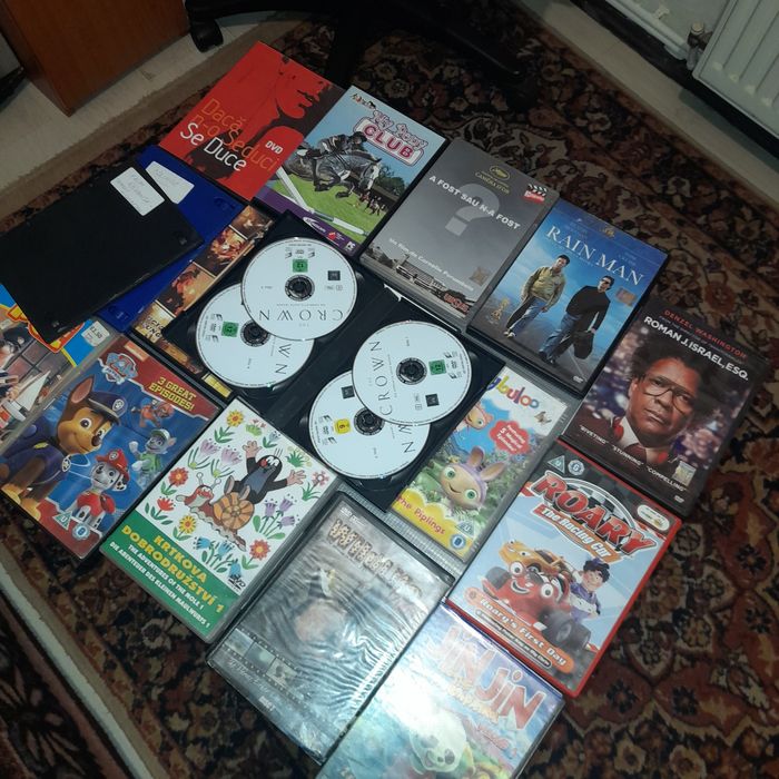 Cd uri cu fime/muzica/jocuri