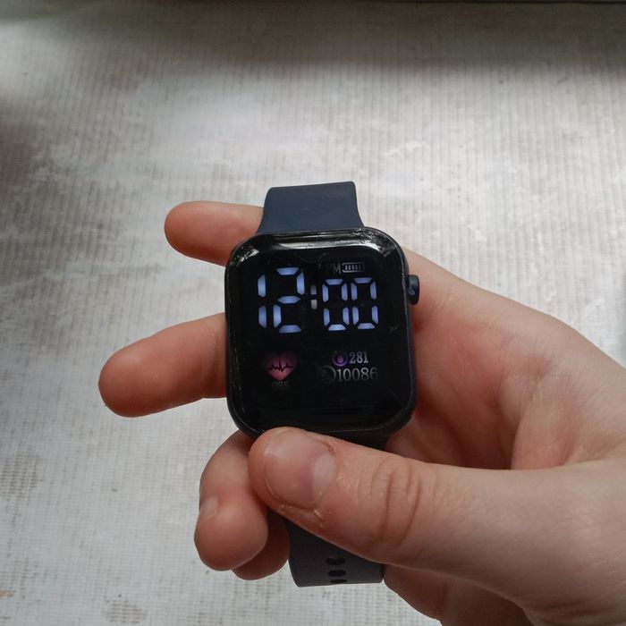 Срочно продам часы