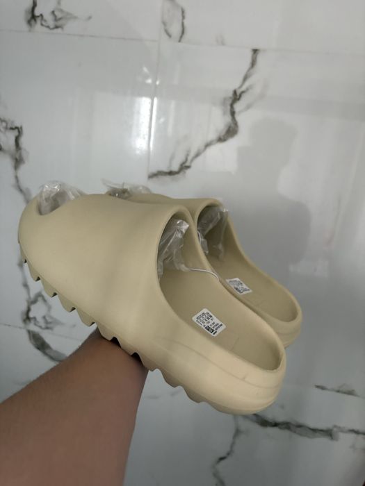 Yeezy slides bone papuci