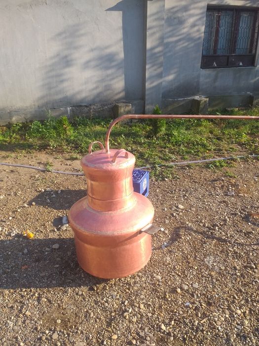Vând cazan de țuică la 150 de Litri  cu fundul de 4 mm