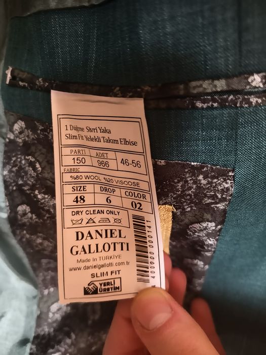 NOU Costum sacou verde bărbati foarte elegant (vest, pantaloni, sacou