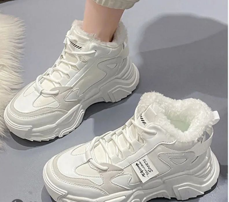 Новые зимние кроссовки