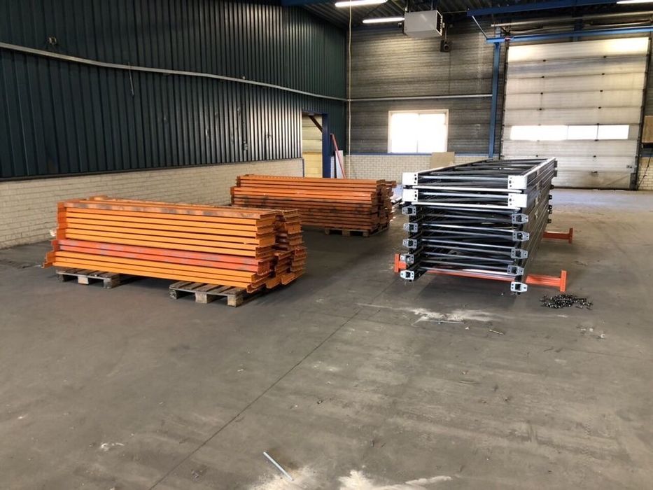 Стелажи рафтове палетни / магазинни