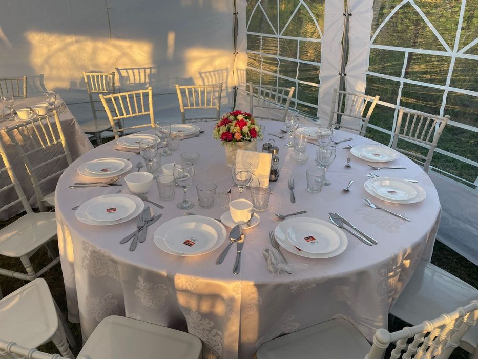 Corturi evenimente INCALZITE (30,50-60, 80-90 persoane,130 persoane)