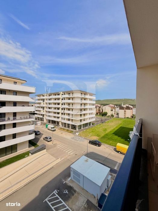 Apartament ultramodern / etaj intermediar / Zona Eroilor