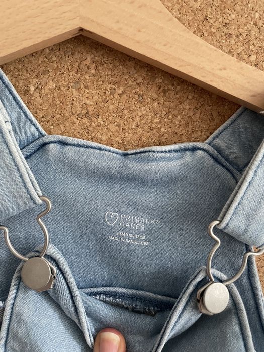 Salopeta blugi si tricou Primark 68
