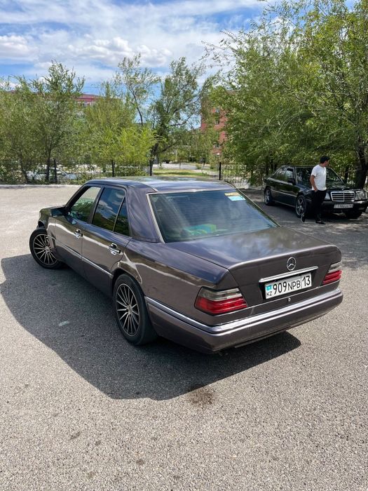 Mercedes benz w124