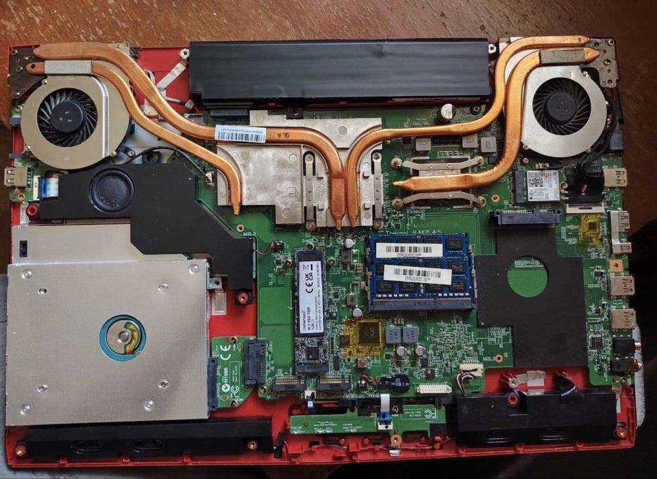 Leptop gaming- Msi apache pro ge72