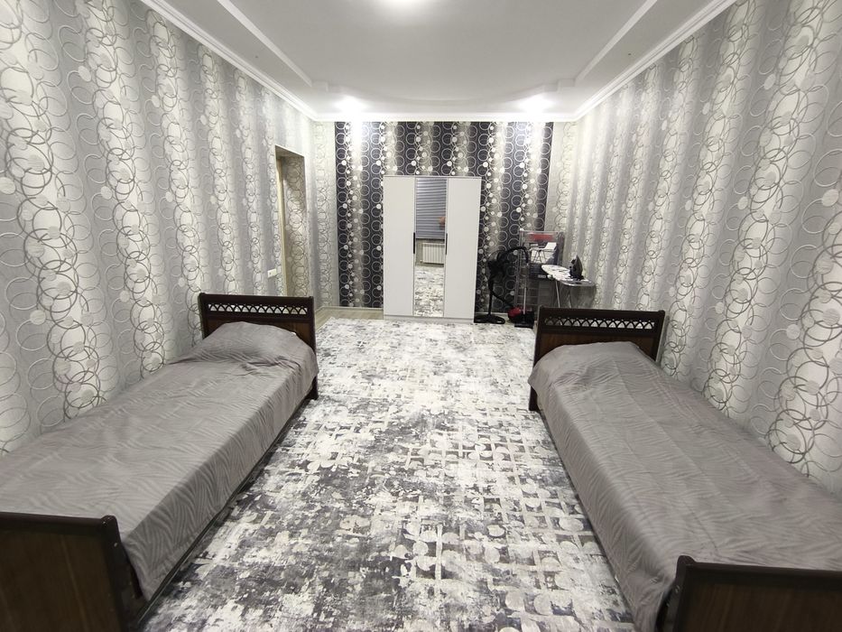 Квартира узок муддатга ижарага берилади