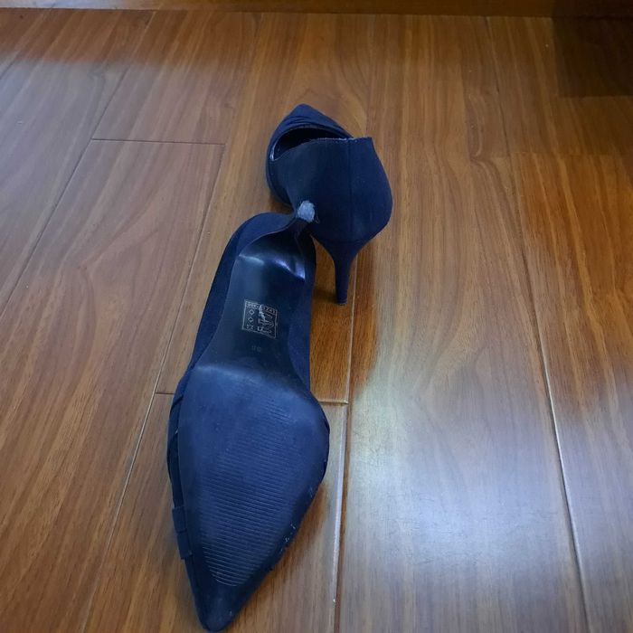 incaltaminte piele putin purtate