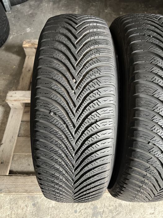 2 anvelope de iarna 205/60/15 Michelin!