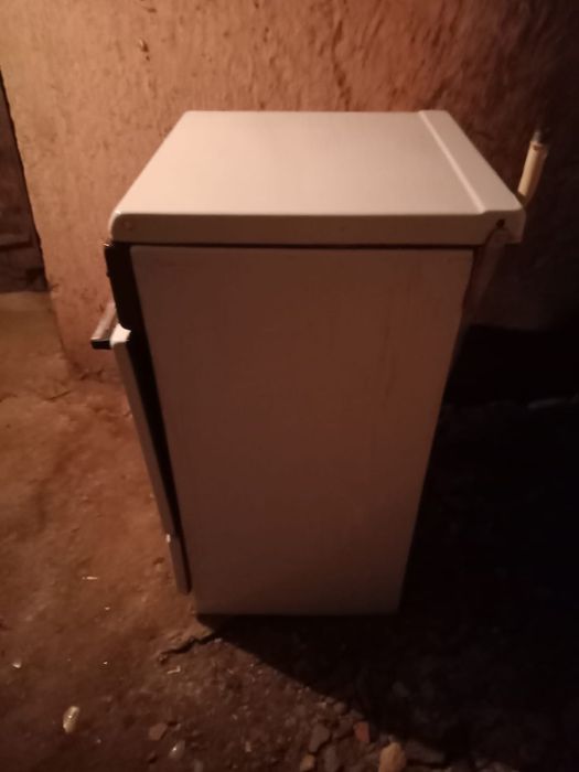 Продам газовую плиту