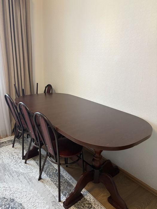 Продам стол в хорошем состоянии