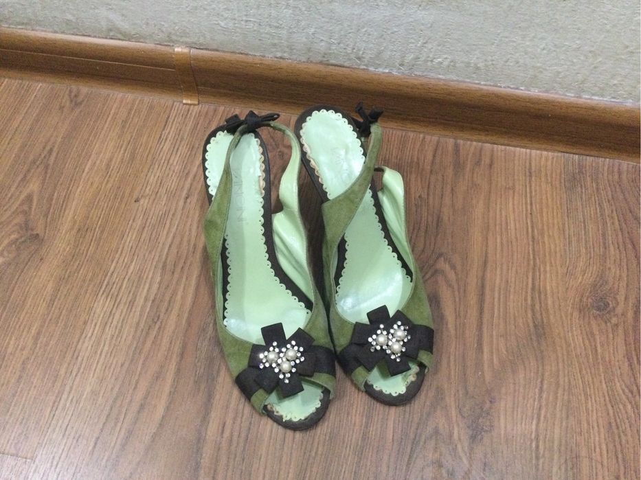 Туфли замшевые бежевые