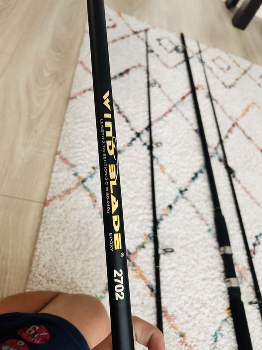 vand doua lansete wind blade de 2702 si 3002 ambele au aceeasi putere de aruncare de 80-240g se dau amandoua nu separat