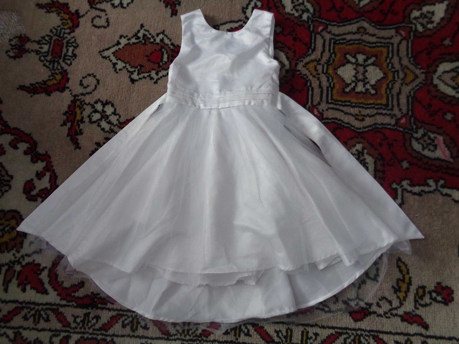 Vand rochie de ocazie fetita 1.