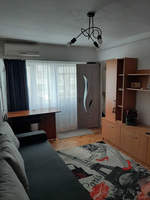 Inchiriez garsoniera Unirii Sud, et.2/10