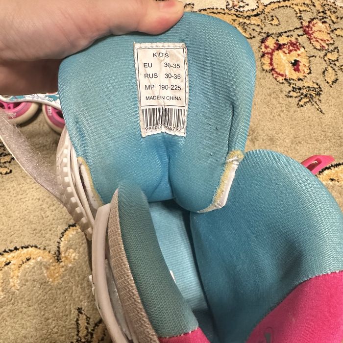 роликовые коньки