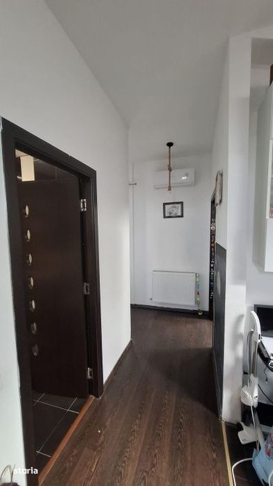Apartament cu 3 camere, 65 mp, terasa ,parcare, zona Eroilor — fotografia 3