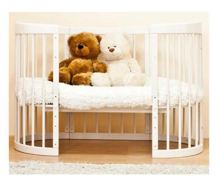 Новый Манеж...Кроватки