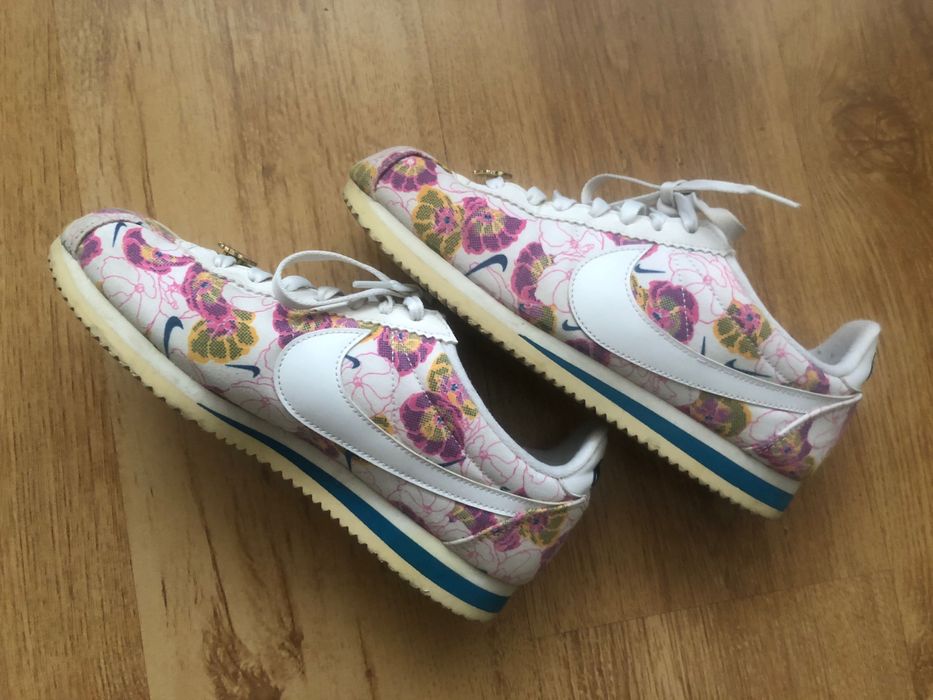 Дамски маратонки Найк 40 номер