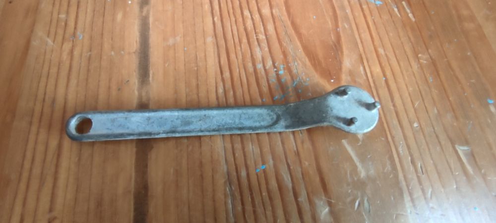 Ключ за секретни болтове