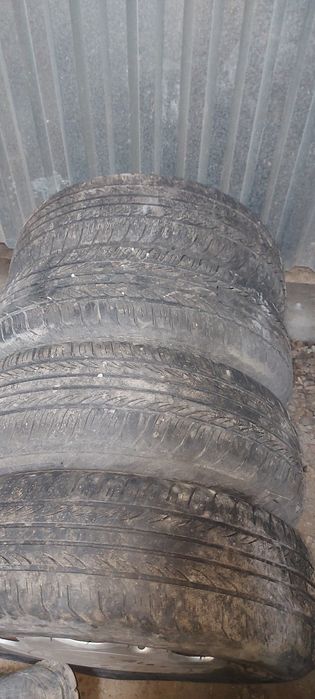 Продам резину.  Wolcvagen Passat