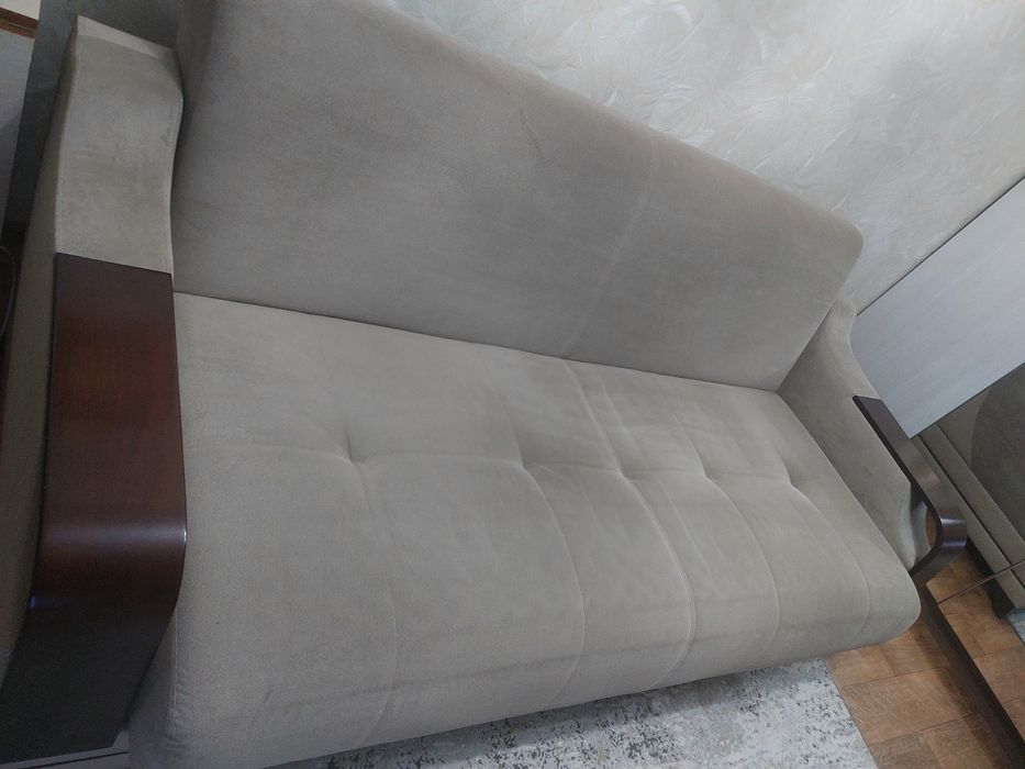 Продам диван. 150 000, торг. Самовывоз Лесная поляна