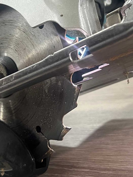 Акумулаторен циркуляр Makita DSS501Z