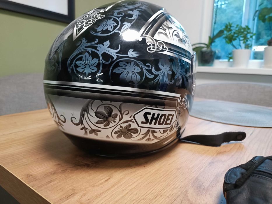 Мото яке и ръкавици DAINESE , Каска SHOEI