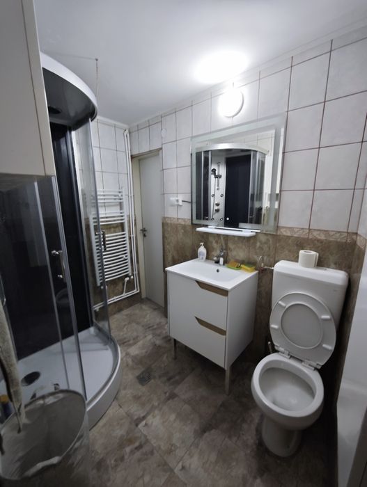 Propietar inchiriez apartament 3 cam 60mp in zona Unirii - Piata Alba