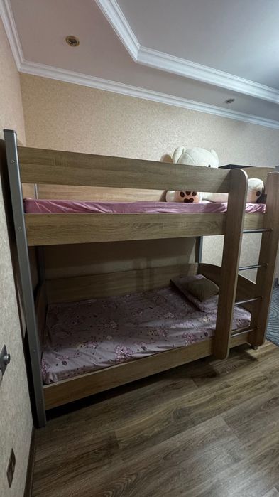 Детская двухъярусная кровать